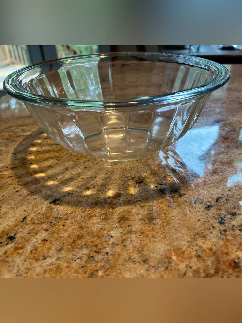 Pyrex #325 2.5-liter 2.5Qt Sculpted Ribbed Glass Mixing/ Nesting Bowl No Chips.